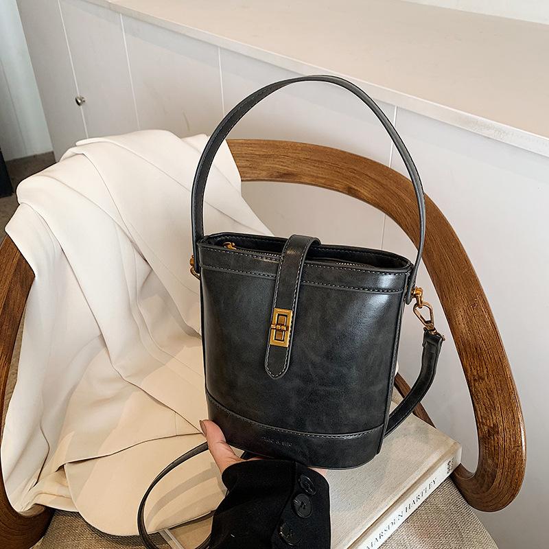 Casual Large-capacity Bag Women's New Commuter Shoulder Bag Tote Bag
