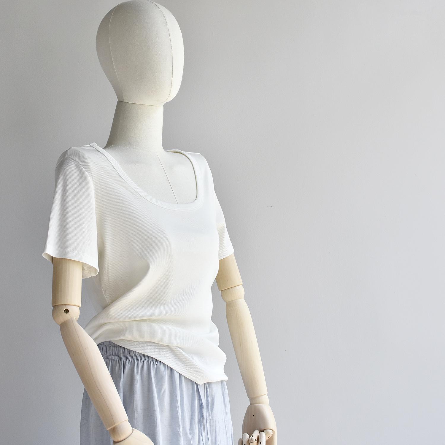 

Women s Plus Size U-Neck Cotton Modal Blend Slimming T-Shirt - Summer Collection L (40-50 kg)