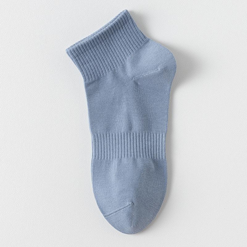Men's Summer Thin Solid Color Breathable and Sweat Absorbing Mid Calf Sports Socks