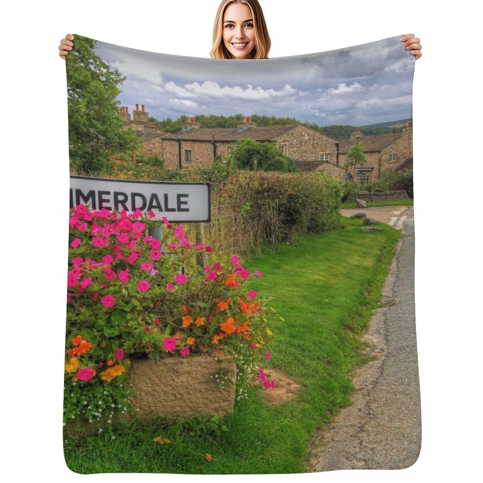 Creative Homewares Unisex White The Village Of Emmerdale Throw Blanket Flannel Fleece Soft Warm Throw Blanket