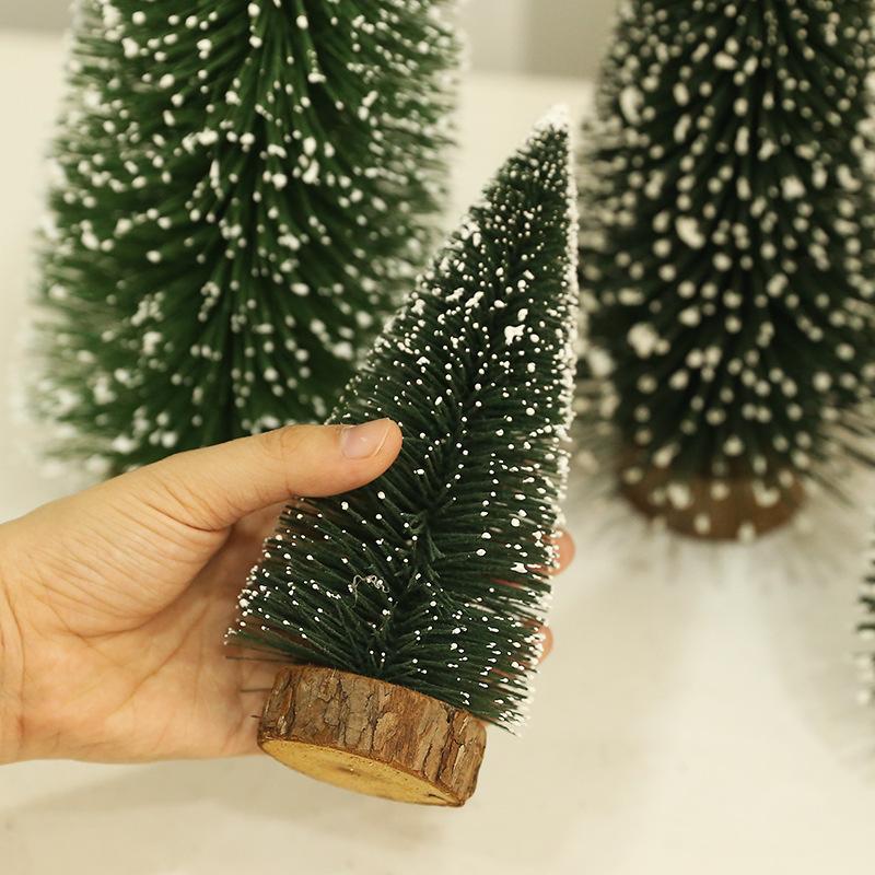 5 Pcs Different Size Pine Needles Tree with Snow, Mini Table Christmas Tree, Christmas Tree Gift for Kids and Friends, New Year's Tree Decoration