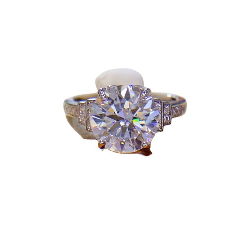 5 Carat D Color Moissanite Ring AU750 with Six-Prong Micro-Set Design, Long-Lasting Color Retention.