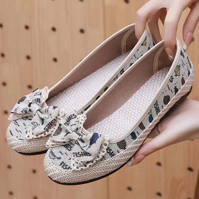 Fashion Aesthetic Flat Slip On Ladies Footwear 2025 New Designer Luxury Korean Comfortable and Elegant Offers Casual 39 Women's Shoes