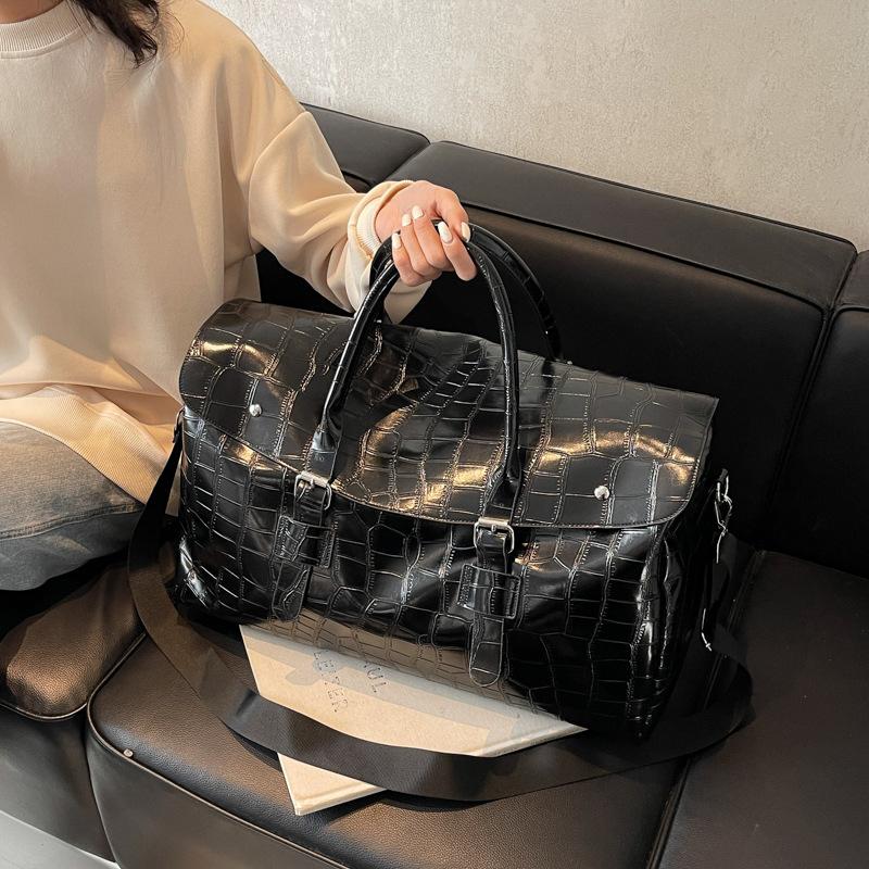 Travel Bag Carry-on Luggage Large Capacity Sports Fitness Bag Storage Bag