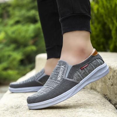 Scarpe estive nuove traspiranti a suola morbida tipo 'lazy shoes' scarpe in tessuto a taglio basso scarpe sportive