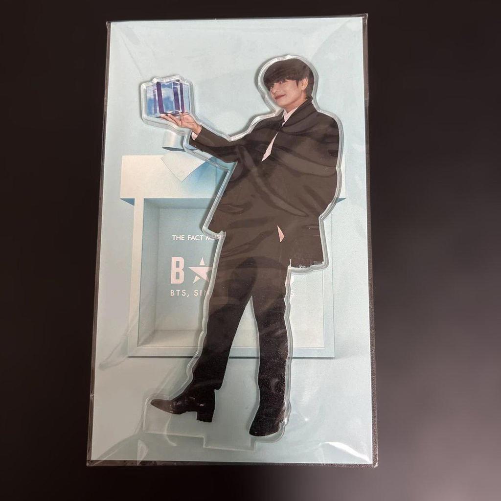 [USED] BVERSE Acrylic Stand BTS 3-Piece Set (Tae, Jin, Suga)
