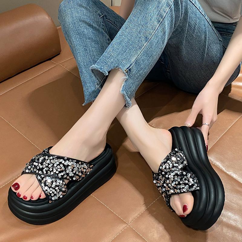 Mode Sommer Bling Hausschuhe Damen Chunky Sandalen 2024 Mode Damen 7CM Keile Plateau Schuhe Frau Offene Zehen Flats Strand Flip Flops