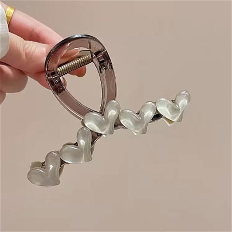 Sweet Translucence Heart Hair Claw For Women Girls Elegant Love Hair Claw Clip Hairpin Hair Accessories
