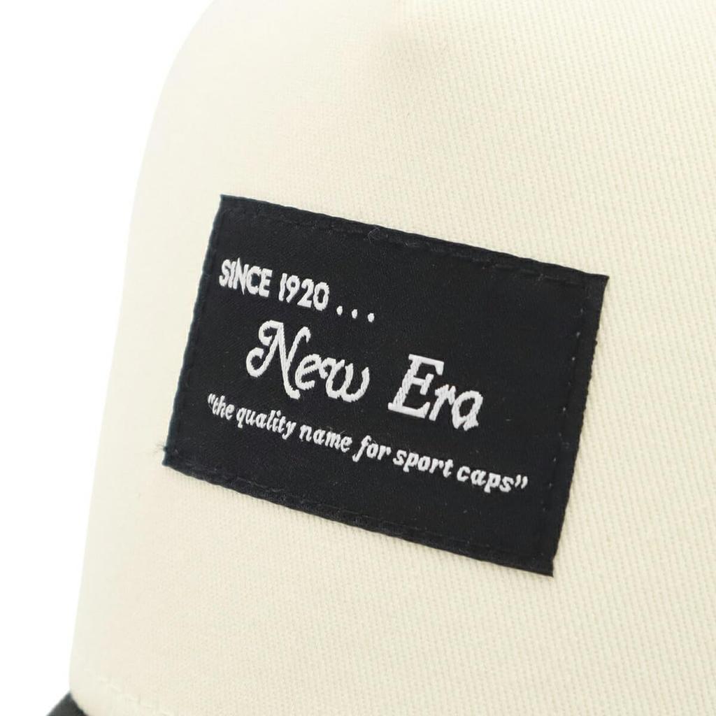 New Era 9FORTY Cap in and White with Black Exclusive to and Snapback A stylish streetwear perfect for travel and sun A great A-Frame (14693384,