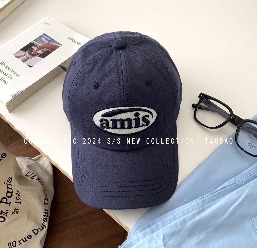 Koreaanse Amis Pet met Brede Rand Baseballpet Dames Geborduurde Letters Oversized Hoofdband Flatteert Gezicht Versmallend Casual Veelzijdig Adjustable marineblauwe kleur