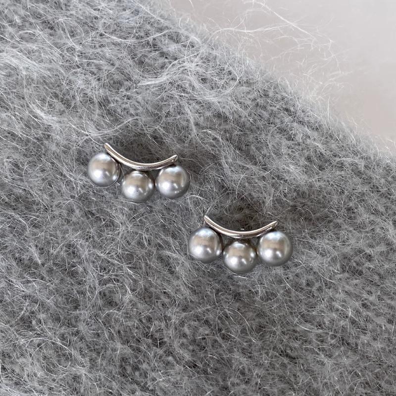 Smile Arc Silver Needle Curve Pearl Simple Versatile Personality Advanced Sense Minimalist Earrings Women