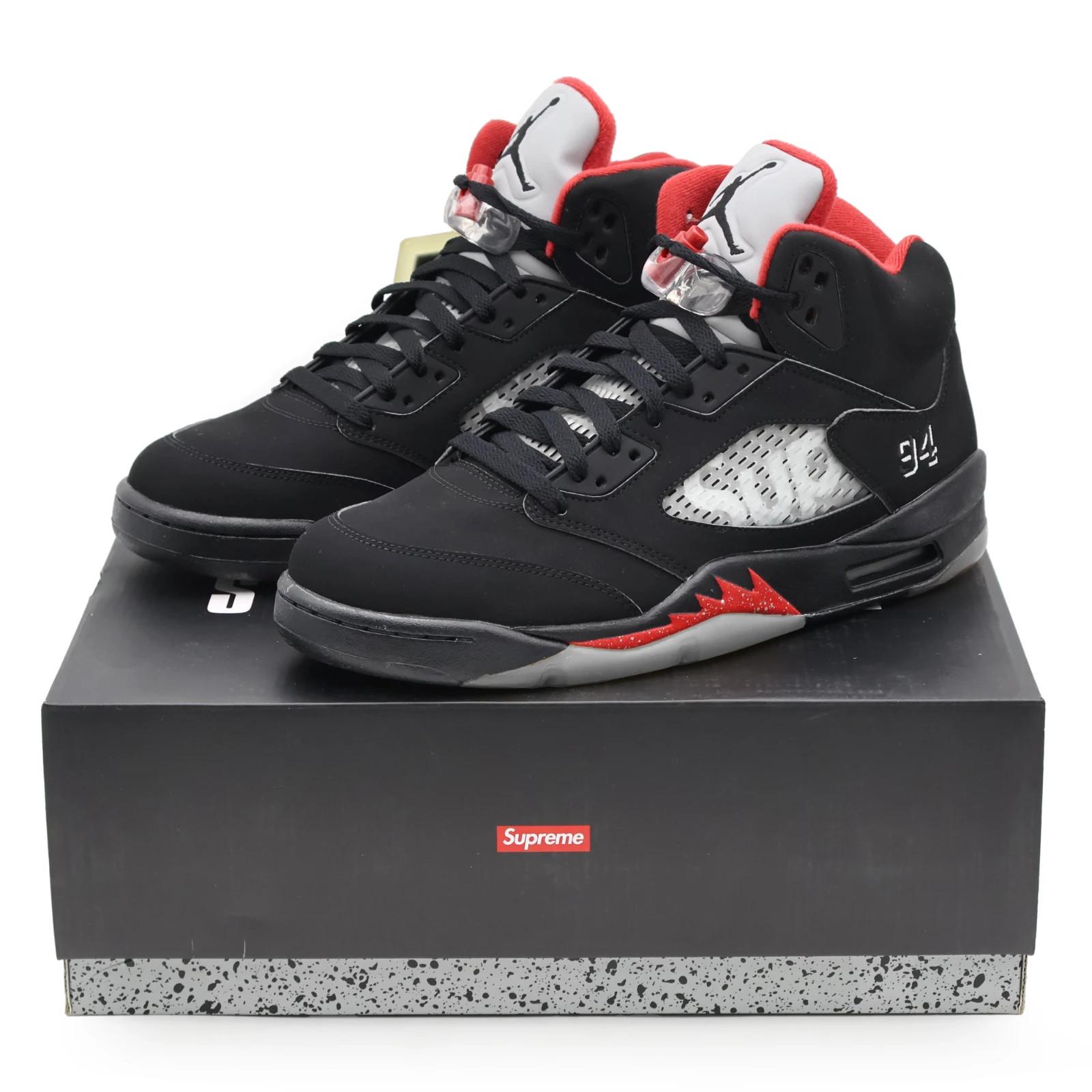 824371-001 Supreme Nike Air Jordan 5