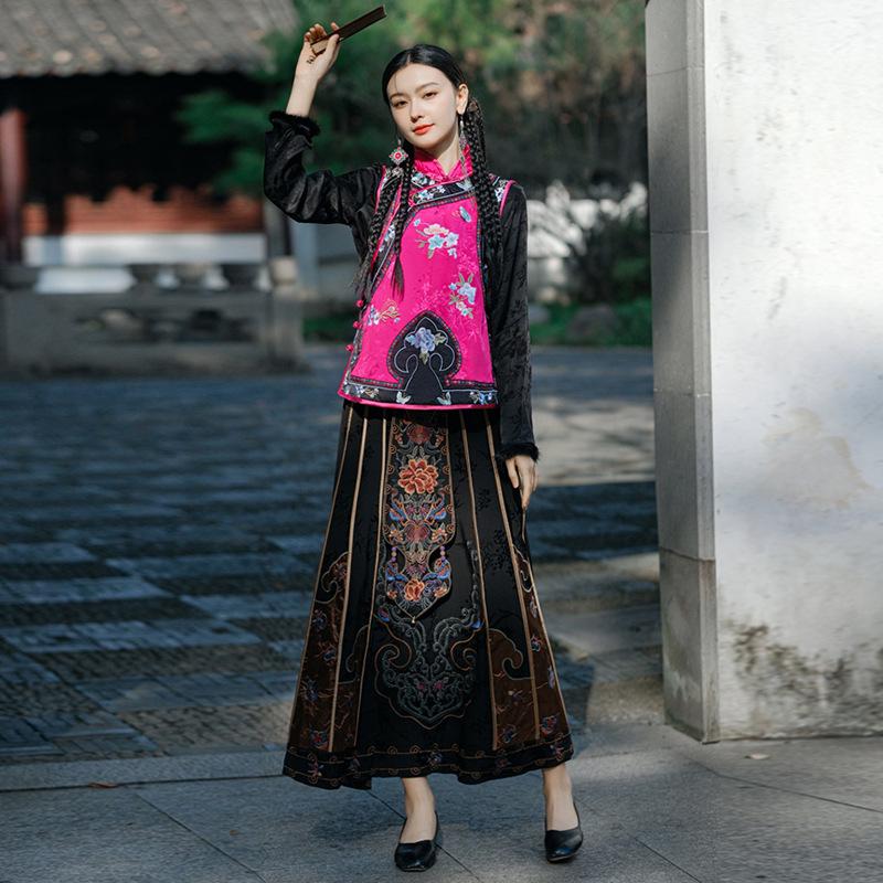 2024 Autumn Ethnic Women's Chinese Embroidered Sleeveless Jacket – National Tide Gege Style