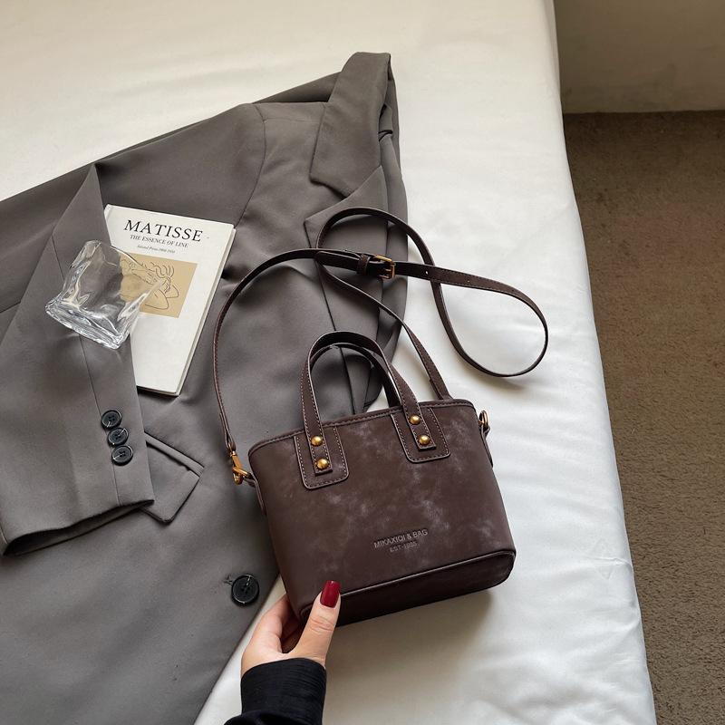 

Popular bags women s autumn and winter retro new fashion shoulder messenger bag portable bucket bag