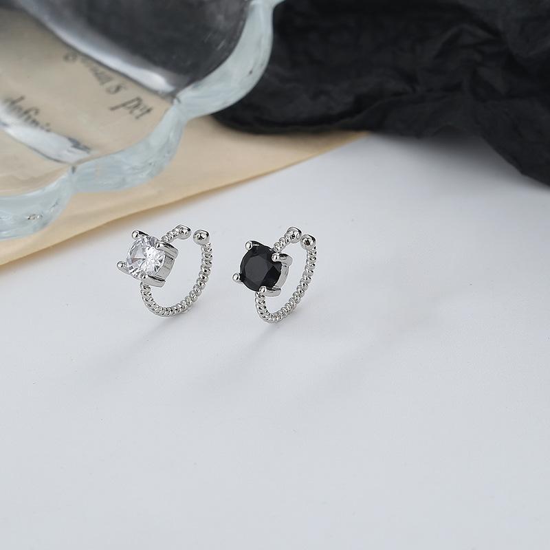 Zircon Ear Clips Retro Hong Kong Flavor Simple Trendy Man Ruffian Handsome Cool Earrings Without Earholes Pinna Clip Earbone Clip Foundation