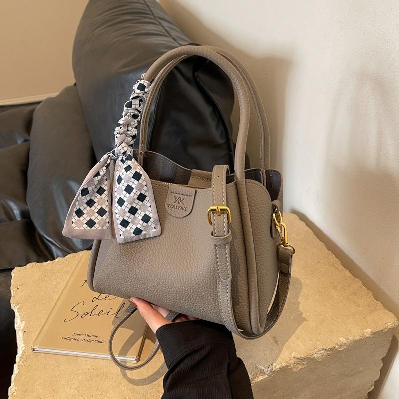 Soft leather bucket bag handbag women's new high-end versatile vegetable basket bag large-capacity shoulder messenger bag