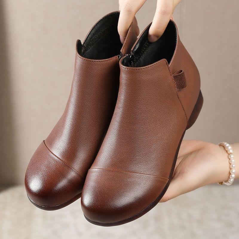 Soft leather super soft mother shoes spring and autumn soft sole comfortable short boots large size flat women's shoes middle-aged and elderly ro