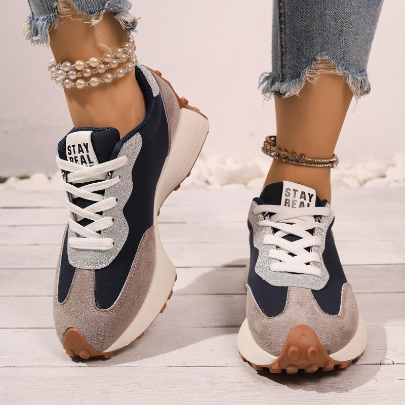 New Lightweight and Large-sized Sports Shoes, Breathable Front Lace-up, Casual and Versatile Running Shoes for Women