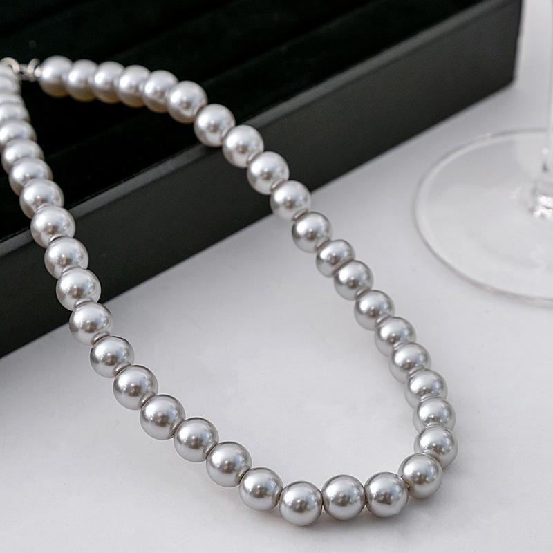 French Retro Temperament Light Luxury Imitation Pearl Necklace, Niche Design Sense High-End Pearl Chain Woman