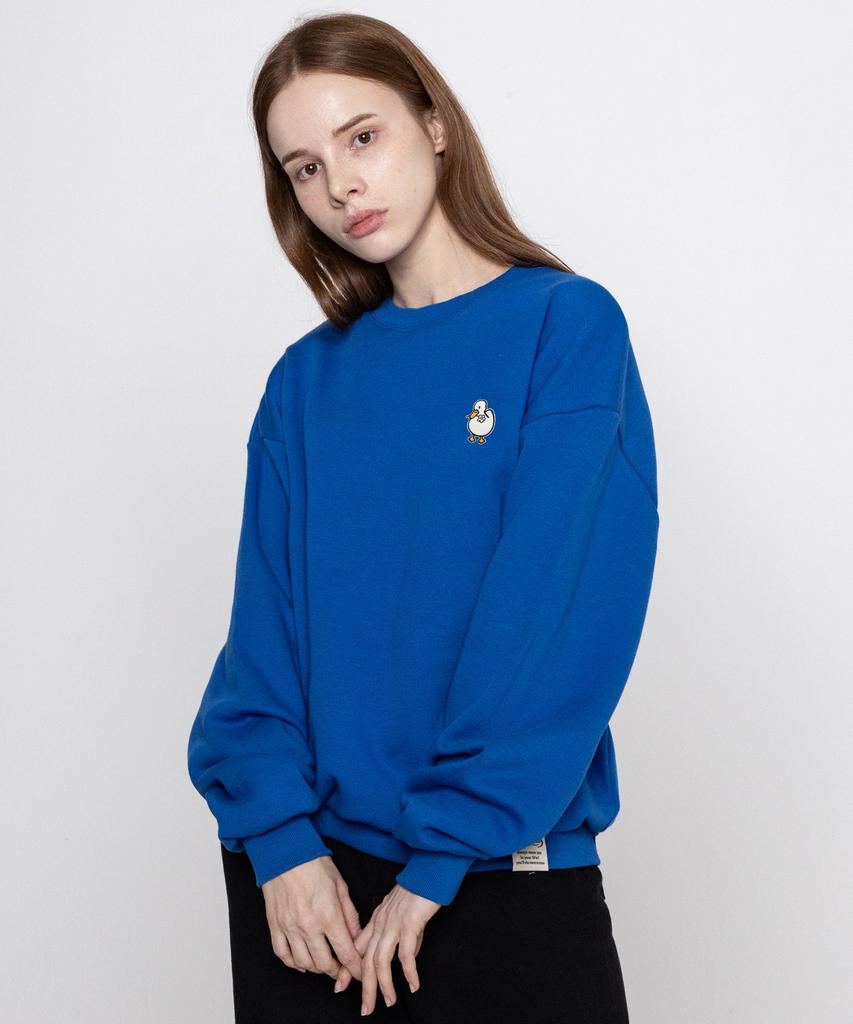 GRAVER [Unisex] Duck Flower Embroidered Smile Sweatshirt_Cobalt Blue