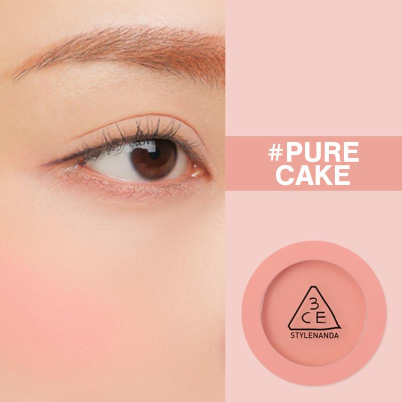 Blush viso 3CE, pigmenti traslucidi leggeri, texture liscia come la seta, facilmente sfumabile, colorito dall'aspetto naturale.