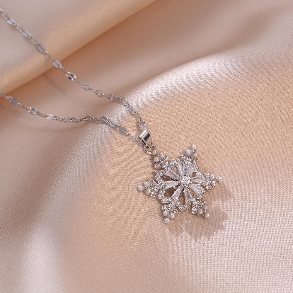Female Crystal White Zircon Stone Snowflake Pendant Necklace Vintage Gold Color Wedding Jewelry For Women