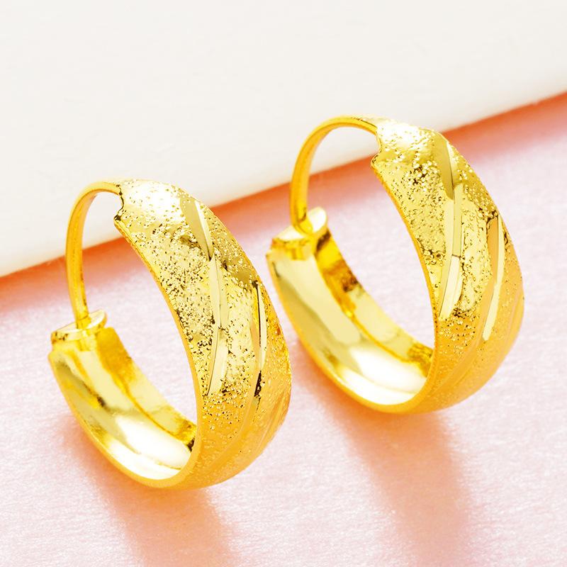 Middle-aged and Elderly Style 24K Gold Earrings That Will Not Fade for A Long Time, Ethnic Style Circle Copper Alloy Ladies Retro Sand Gold Earrings