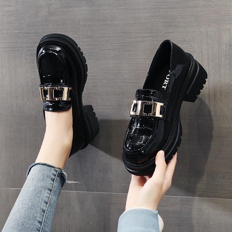 Black Loafers Women's 2025 Spring and Summer New British Style Leather Small Leather Shoes Comfortable Soft Sole Versatile Retro Single Shoes