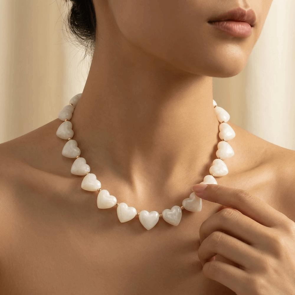 Love Heart Acrylic Necklace Acrylic Sweater Chain Fashion Women Clavicle Chain Girls