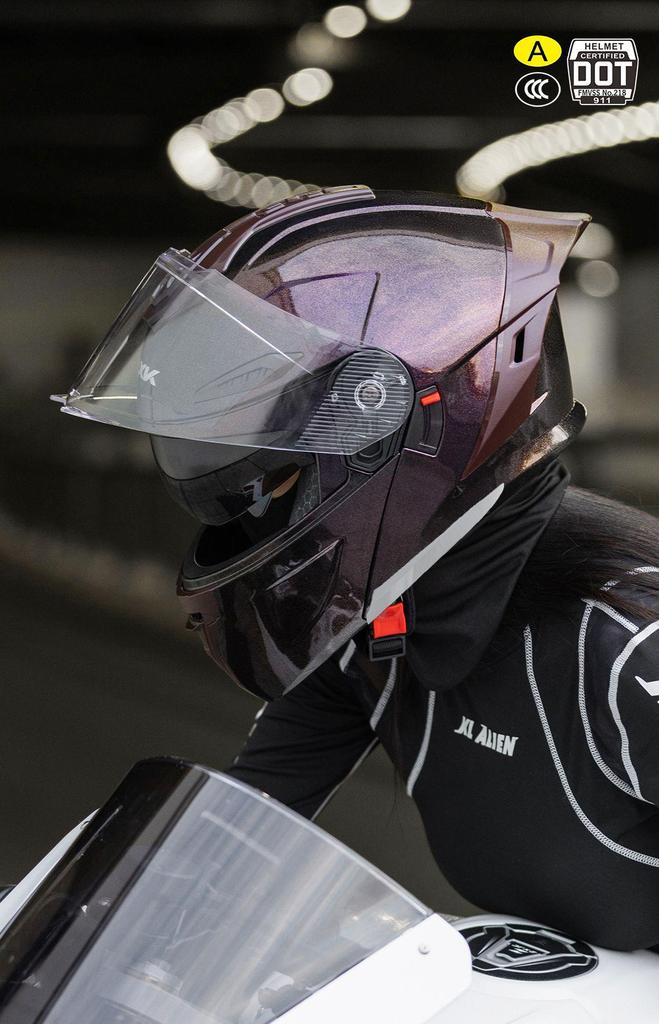3C/DOT Color-Changing Dragon Motorcycle Helmet: Warm, All-Seasons, Half Helmet for Men and Women, Full Face Winter Safety Gear