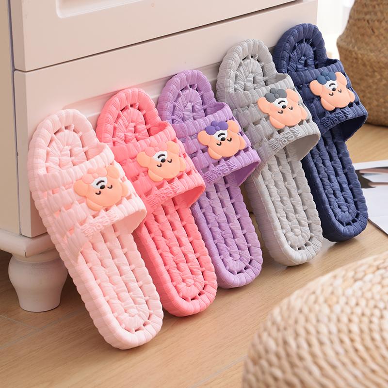 Fashion Smile Cartoon Bear Bathroom Leakage Slippers Summer Non-slip Massage Flat Slippers Unisex Injection-molded Shoes Casual Slippers