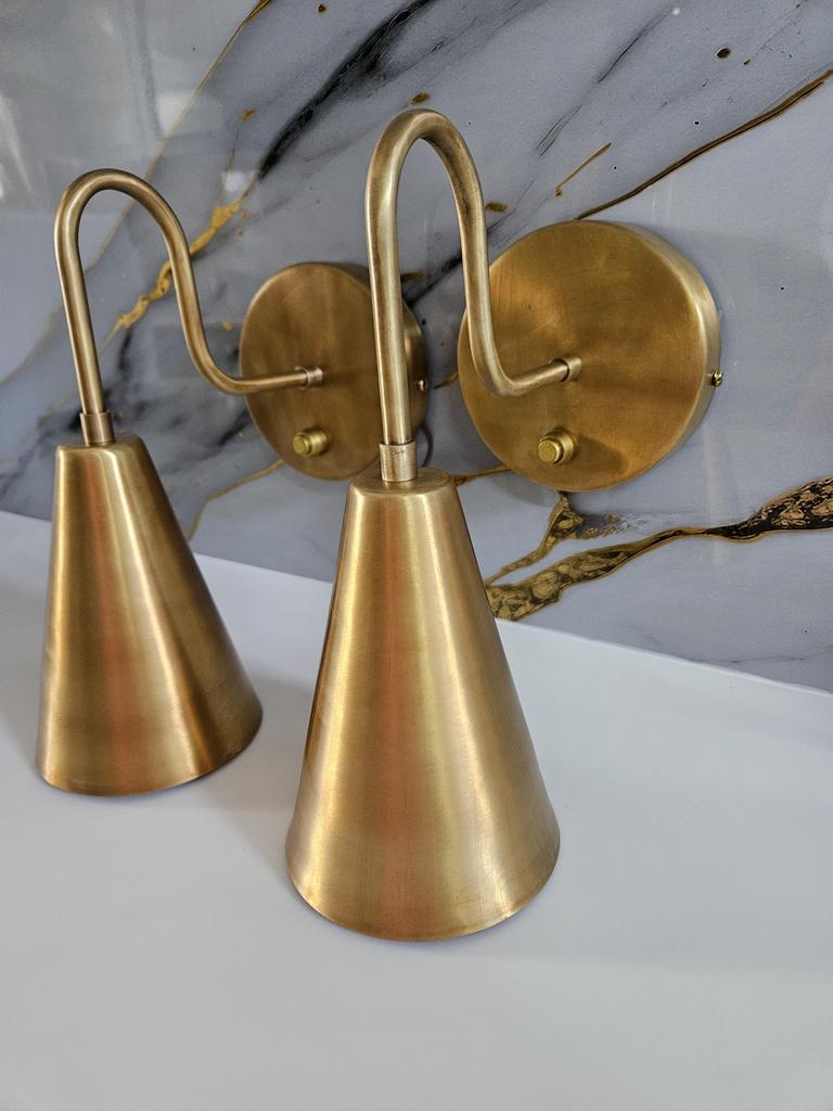 Modern Brass Wall Sconce Handmade Cone Shape Light Fixture Minimalist Bedside Lamp Mid Century Vanity Wall Lighting Home Decor Light Fixture