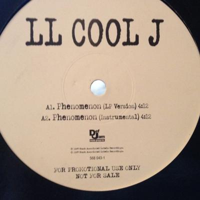 12-Zoll Schallplatte LL COOL J - Phenomenon / Hot Hot Hot 5680431 Def Jam Music G 1997 US Rap & Hip-Hop/R&B Gebraucht