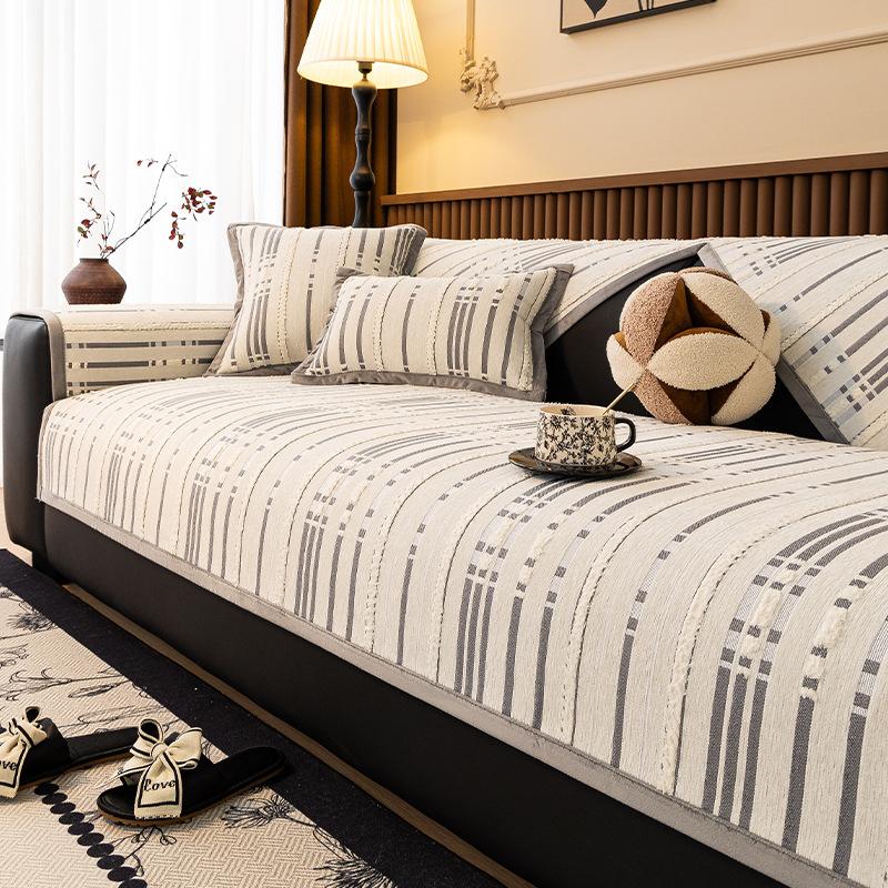 Подушка для дивана из текстурированной шенилловой ткани всесезонный универсальный нескользящий чехол для дивана 70x70cm серый 2234₽