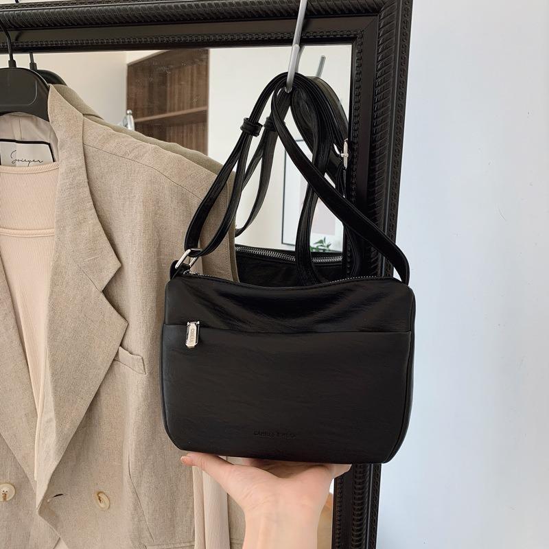 Simple Commuter Bag Women's New Niche High-end Sense Versatile Shoulder Messenger Bag Fashionable Small Square Bag