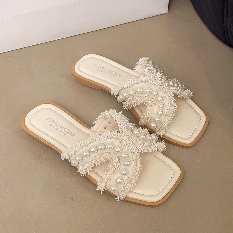 Flat-bottomed Slippers Women Wear Spring Soft-bottomed Fairy Versatile Pearl Beach Sandals Summer New Models