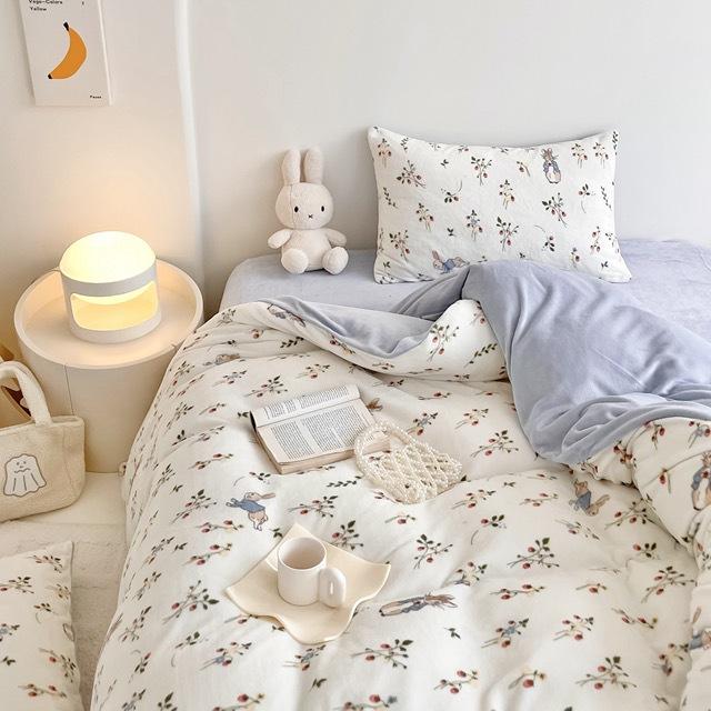 Winter-Milchsamt-bedrucktes vierteiliges Set, verdicktes und warmes Milchsamt-Set, doppelseitiges Samtbettlaken und Bettbezug