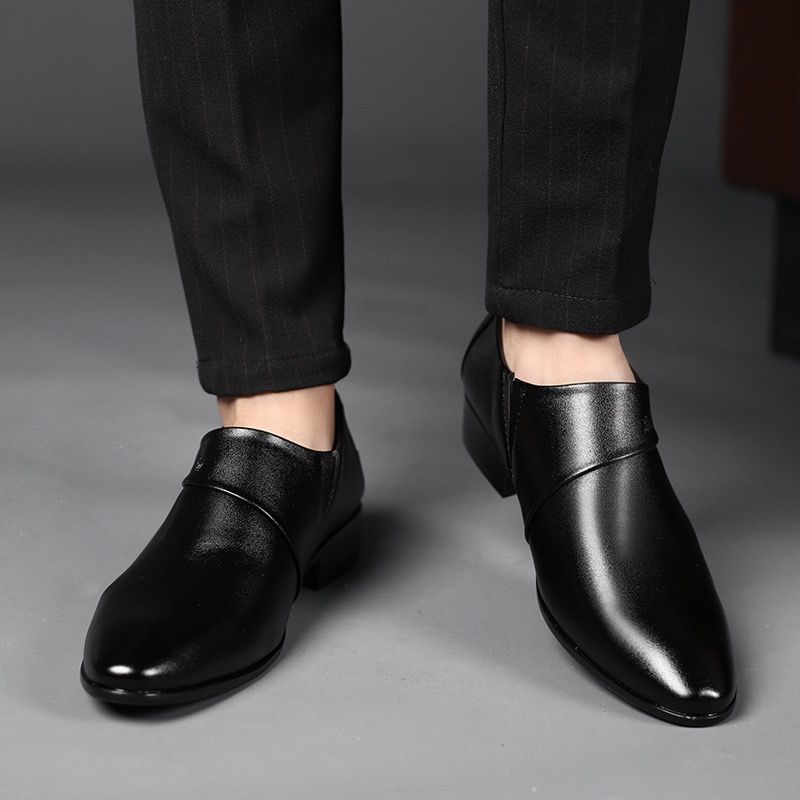 Men Shoes Leather Men's Casual Youth Breathable Loafers Men Non-slip Soft Bottom British Business Formal Student Wedding Shoes