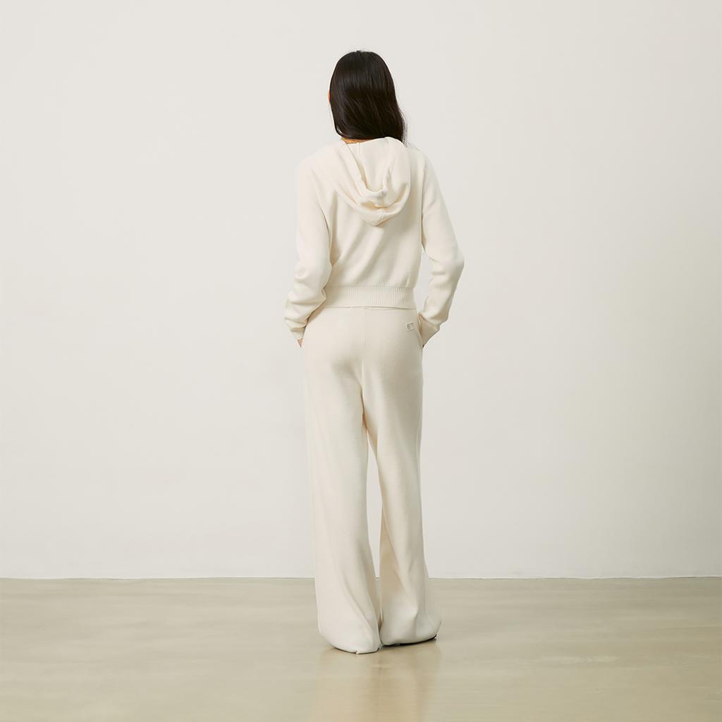 New MLB Preppy Style Collection New York Yankees 24FW Knitwear Knitted Fabric Cardigans Women's Cream 3FKPV0144-50CRS