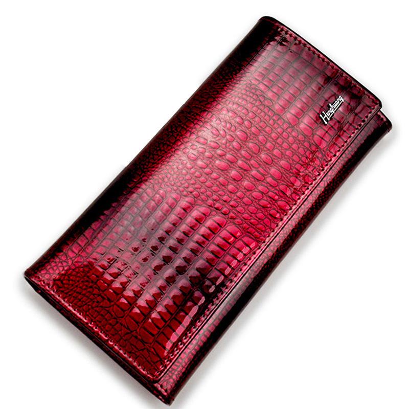Genuine Leather Women's Wallet with Alligator Pattern - Large Capacity Coin Purse and Patent Leather Design