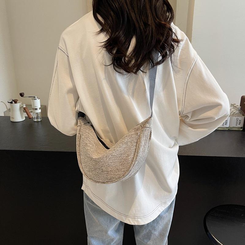 Large capacity casual simple dumpling bag women's autumn fashion popular shoulder bag solid color versatile messenger bag