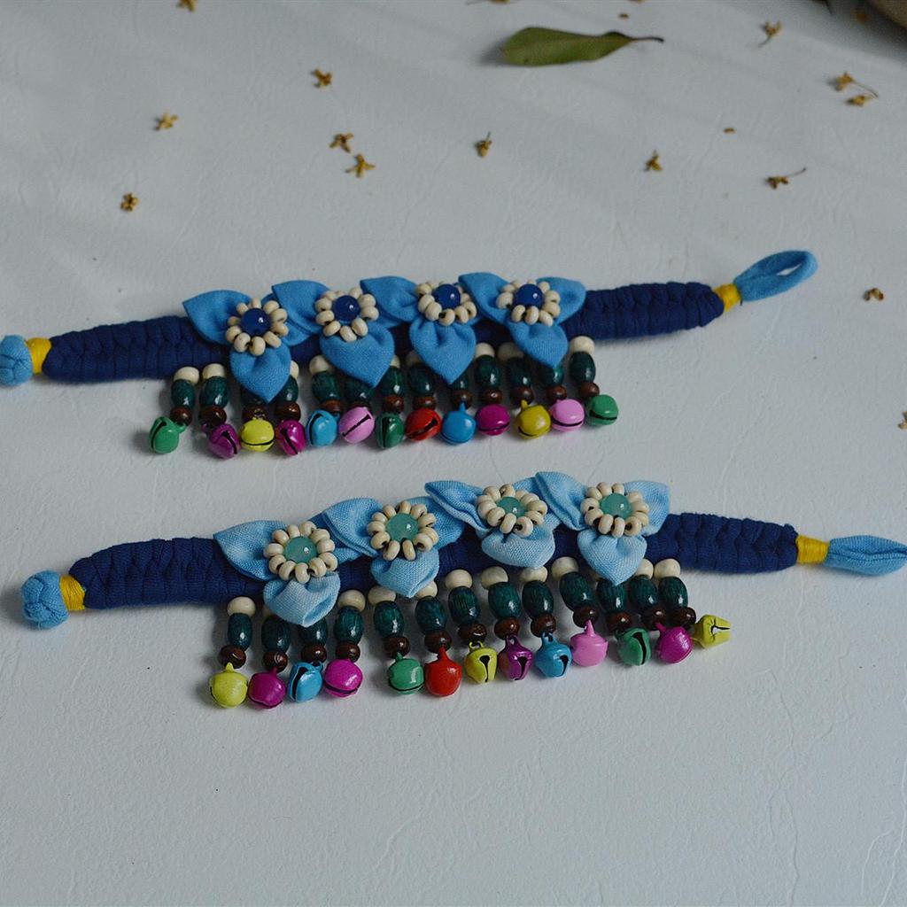 Yunnan Dali Handgefertigtes Ethnisches Batikstoff-Armband - Blau & Weiß Reiseschmuck