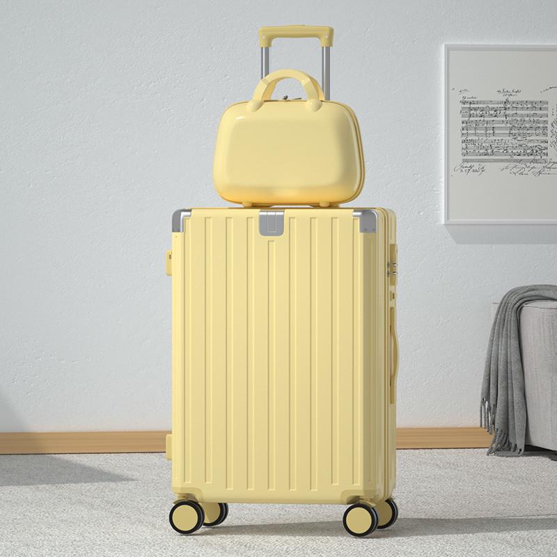 2025 Large Capacity Leather Suitcase with Universal Wheels and Combination Lock