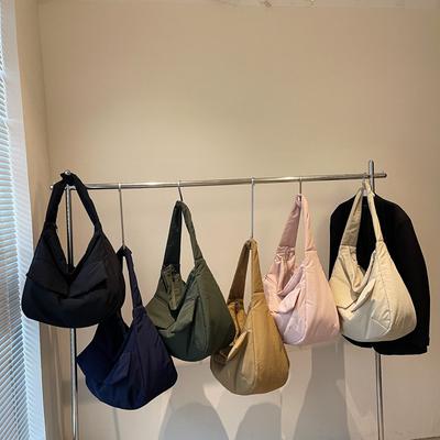 Koreanische Version einfache lässige Messenger Bag Damen große Kapazität einfarbig vielseitige Schultertasche Ausgehen Freizeit Baumwollkleidung Tragetasche