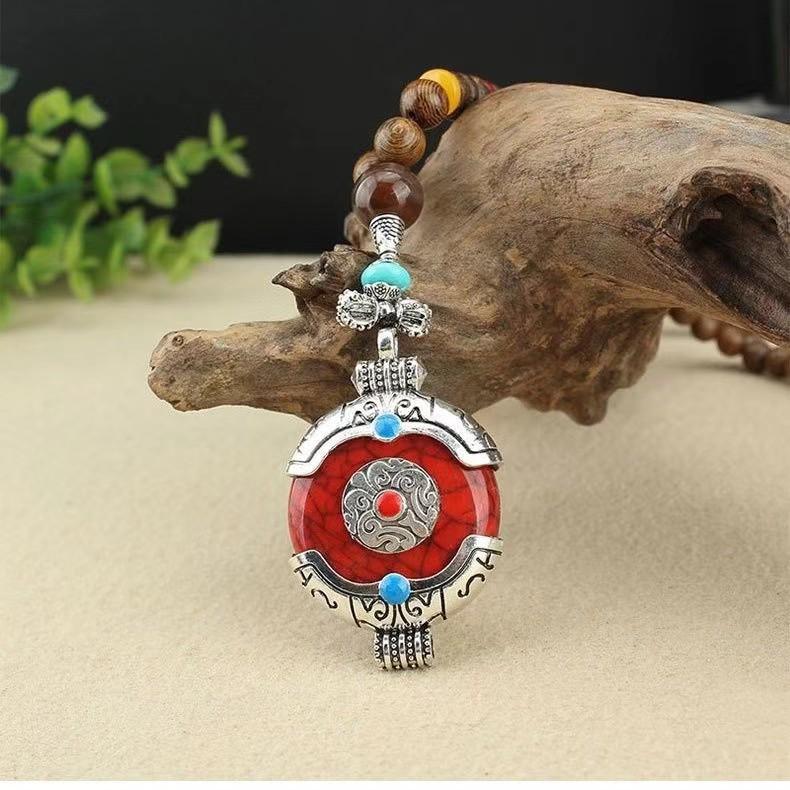 Unisex Tibetan Ethnic Necklace: Versatile, Retro-Style Jewelry with Wooden Accents for Cotton and Linen Outfits