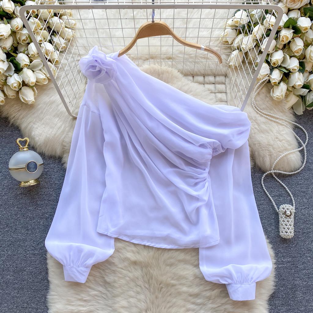 Nové jaro 2024 Elegantní tenká kancelářská halenka Ženy Šikmý límec mimo ramena Sexy topy Dámské Francie Jednobarevné módní design Šifonové topy