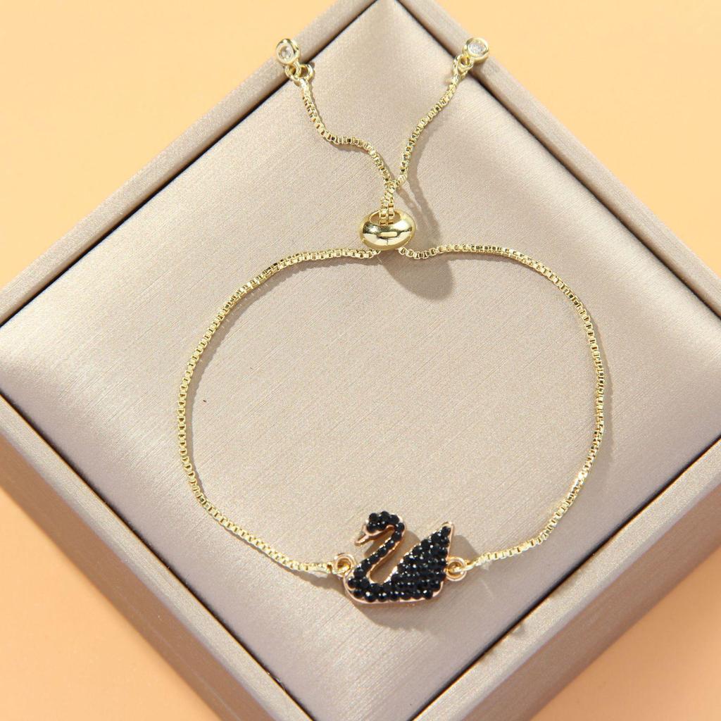 Verstellbares 8-förmiges Evil Eye Herzarmband für Damen - Europäische & Amerikanische Mode, Südostasiatischer Einfluss