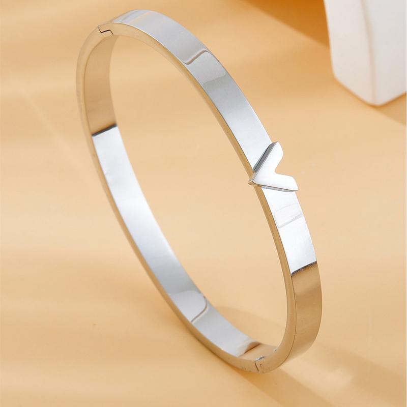 

Stainless Steel Smooth V Letters Bracelet for Women Men Couple Holiday Gift Bracelet Party Daily Simple Jewelry New