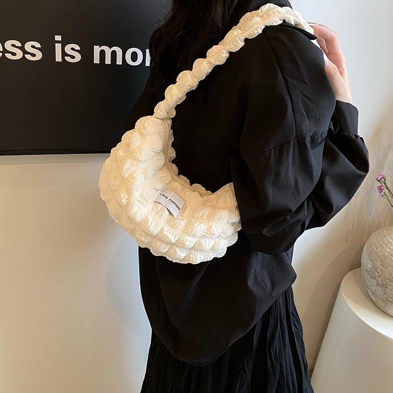 Large Capacity Solid Color Shoulder Bag New Internet Celebrity Pleated Cloud Underarm Bag Niche Commuter Pleated Bag Wholesale