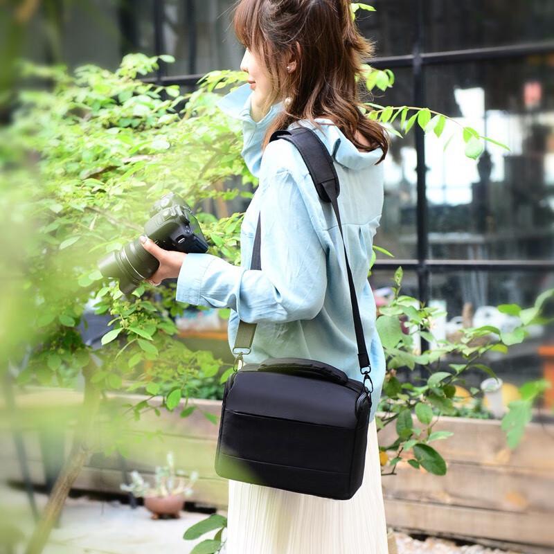 Ayub DSLR Camera Shoulder Bag